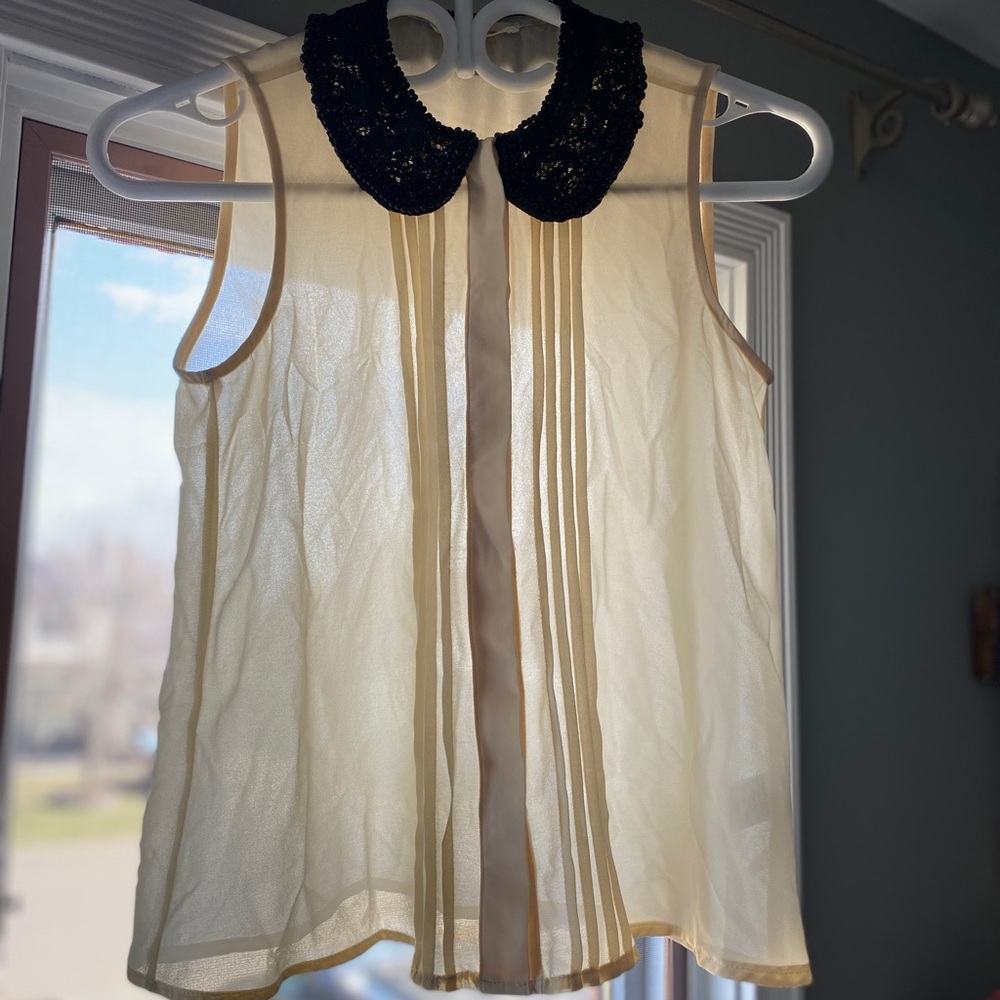 Size Small Collard Sheer Button up Blouse
